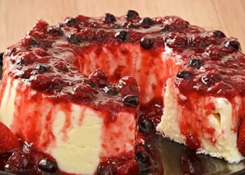 Receita: Manjar de coco com frutas vermelhas