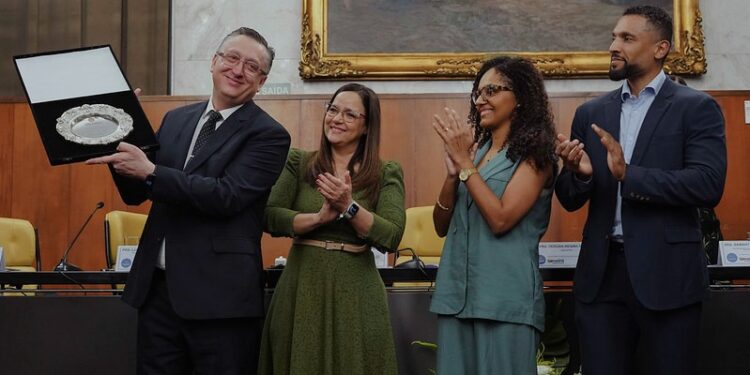 Igreja Kyrios é homenageada na Câmara por trabalho social em São Paulo