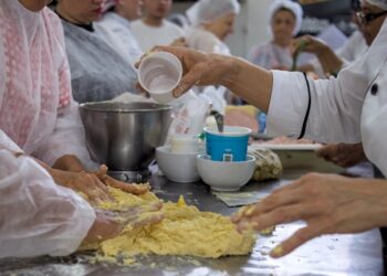 cotia-abre-novas-inscricoes-para-o-curso-de-fabricacao-de-panetones-e-doces-natalinos