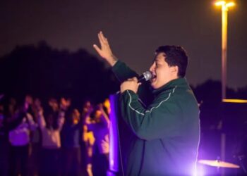 Estudantes da USP tentam impedir cultos do Dunamis Pocket na universidade