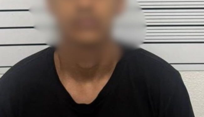 Ação policial na “Pouca Farinha” em Guarujá prende um homem com mais de 2 mil porções de drogas