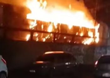 Pela quarta vez, vagão carregado com carga de celulose é incendiado no trecho em São Vicente e Cubatão