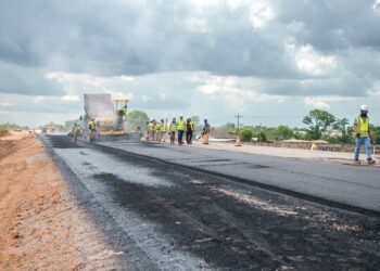 GOVERNO FEDERAL ENTREGA OBRAS NA BR-364 ENTRE JI-PARANÁ E JARU