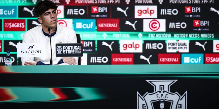 Afonso Moreira antevê jogo dos sub-21 frente à Chéquia, fala no bom momento na carreira e na convocatória de Forbs à Seleção A