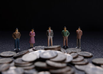 Ação civil contra diretor por ilícito exige anulação da aprovação de contas