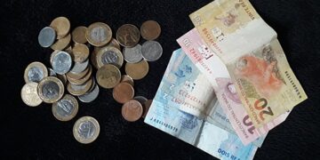 Senado aprova o projeto que isenta do IR quem ganha até R$ 5 mil por mês