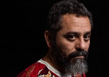 gustavo-da-lua,-do-nacao-zumbi,-lanca-single-“voe-alto”