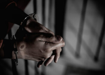 DF é condenado a indenizar família de preso morto por omissão de doença em presídio