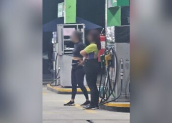 Frentista pede demissão após ser obrigada a trabalhar com legging e cropped