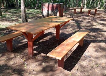 Parque Cemucam começa a receber novos bancos e mesas para churrasqueiras