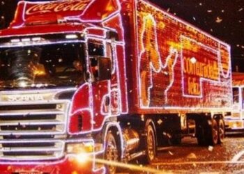 sao-roque,-osasco-e-ibiuna-vao-receber-a-caravana-de-natal-da-coca-cola