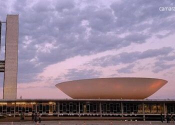 comissao-de-deputados-aprova-regras-para-importacao-de-veiculos-antigos