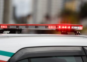 Padrasto joga criança de 5 anos pela janela e vizinhos relatam histórico de violência em SC