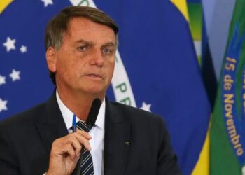 Defesa diz que prisão preventiva pode colocar vida de Bolsonaro “em risco” e que vai recorrer