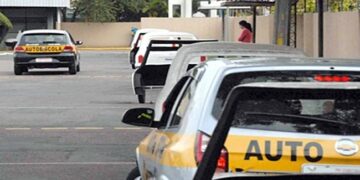 Após querer acabar com autoescolas, governo diz que elas terão ‘benefícios’