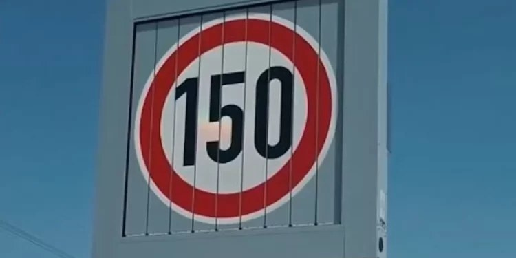 Mais um país europeu pondera subir limite de velocidade em autoestrada
