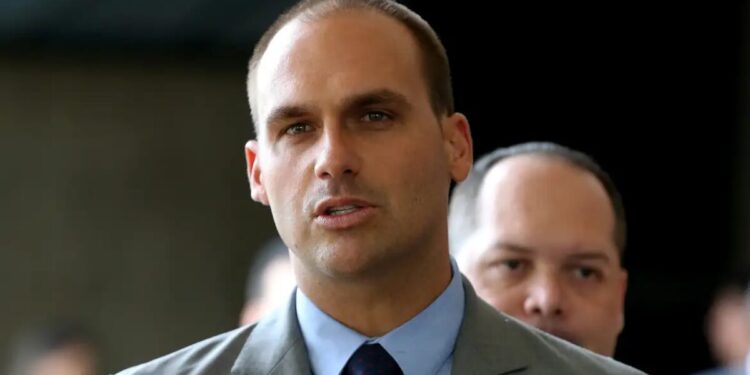 Eduardo Bolsonaro reage a possível apoio a Tarcísio em 2026: “Não conte comigo”