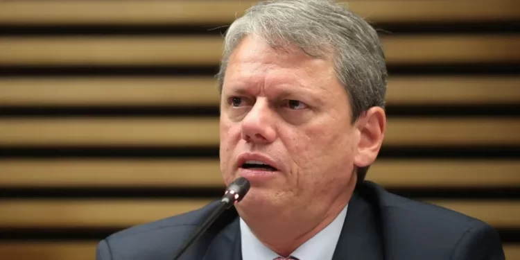 ‘Não acho nenhum absurdo prisão perpétua no Brasil’, diz Tarcísio de Freitas