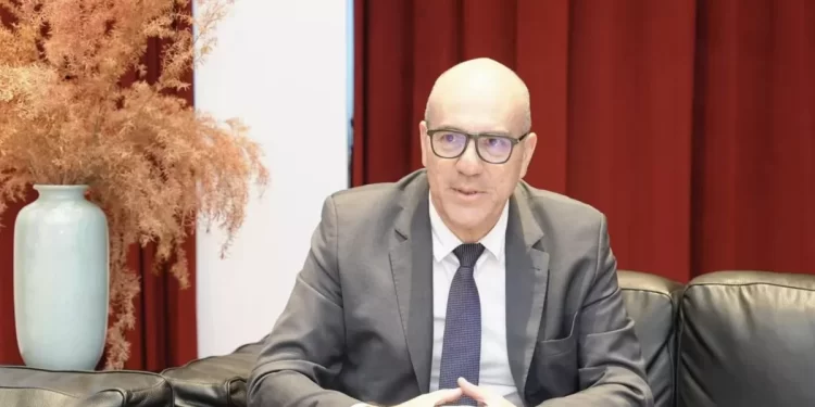 Juiz rejeita queixa-crime de influenciador contra jornalista