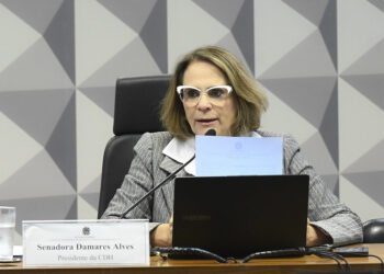 Projeto de lei inclui defesa da vida desde a concepção no currículo escolar