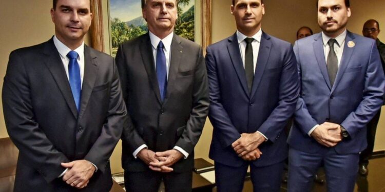 Crise no PL: direita vive histórico de rachas desde inelegibilidade de Bolsonaro