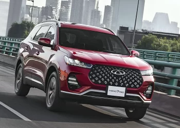 China lidera exportação global de veículos mas não de elétricos