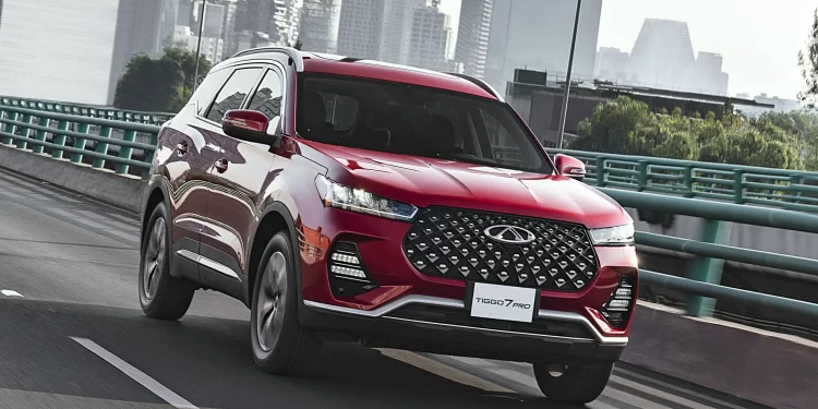 China lidera exportação global de veículos mas não de elétricos