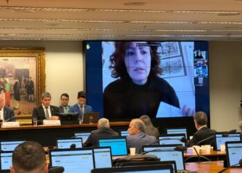 Câmara rejeita cassação de Carla Zambelli: veja como votaram | G1