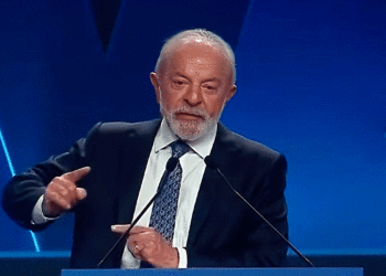 Lula diz que fim de sanção a Alexandre de Moraes é bom para o Brasil