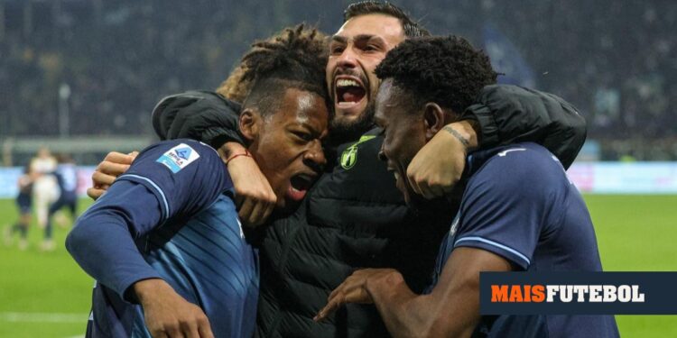 Itália: Lazio de Nuno Tavares vence com nove jogadores