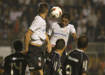 [Ana Paula Araújo] Decisões entre Corinthians e Vasco são sempre momentos históricos