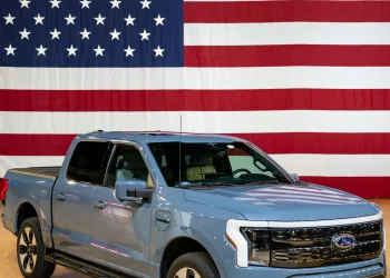 Ford cancela contrato de US$ 6,5 bilhões para baterias de veículos elétricos com a LG Energy