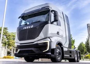 Comerciais ligeiros e pesados vão ter novas metas de emissões