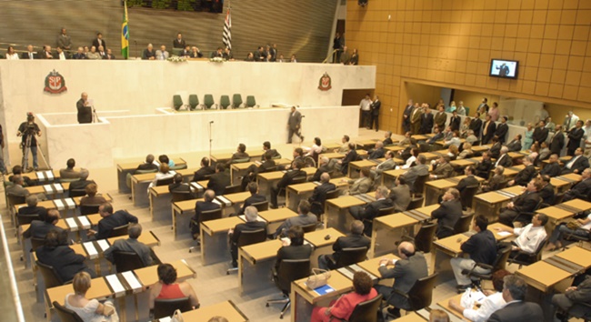 Deputados cobram de governador, verbas para saúde e segurança em Cotia