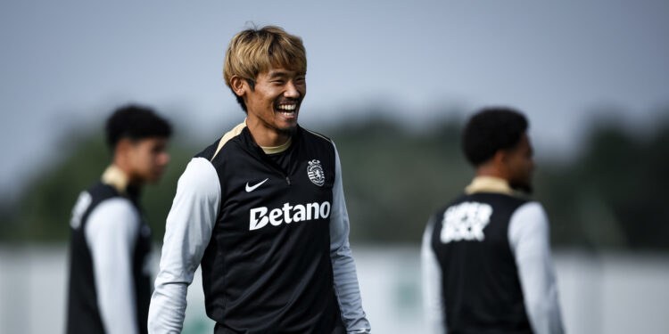 Treino do Sporting com um regresso