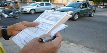 Deputados aprovam projeto que isenta comprador de veículo usado de pagar multas anteriores