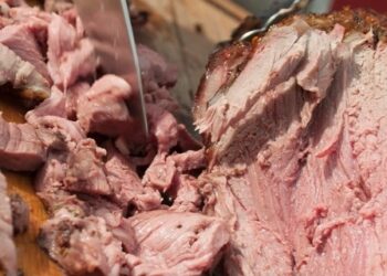 para-o-natal:-pernil-de-cordeiro