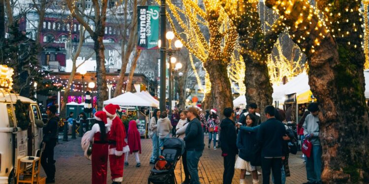 Cristão diz ter sido ameaçado de prisão por evangelizar em festival de Natal nos EUA