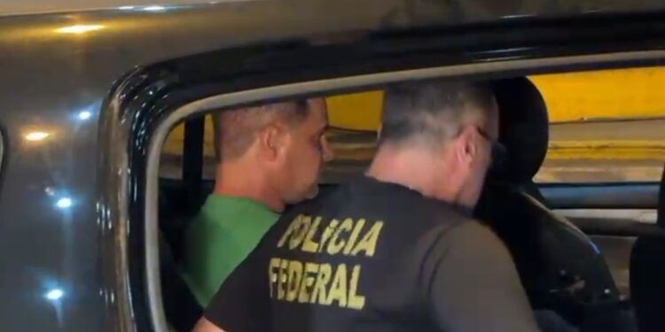 Silvinei passa a noite na sede da PF em Foz do Iguaçu após ser preso no Paraguai e expulso do país | G1