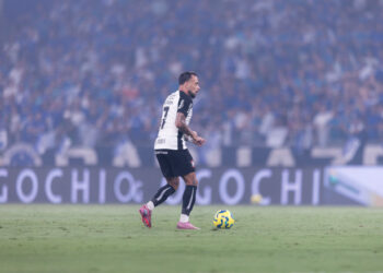 Você é a favor da extensão do vínculo de Maycon no Corinthians? Vote na enquete do Meu Timão!