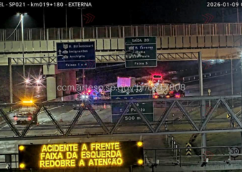 motoqueiro-entra-na-contramao,-bate-em-caminhao-e-morre-no-rodoanel