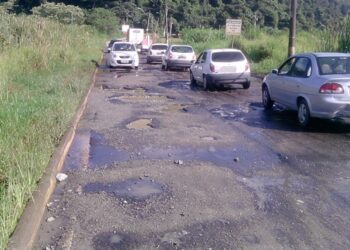 carro-caiu-em-buraco-em-via-publica?-prefeitura,-estado-e-uniao-sao-obrigados-a-ressarcir-prejuizos