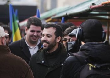 Rui Tavares reaparece para confrontar Seguro