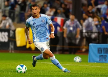 São Paulo faz sondagem por Julián Fernández, argentino indicado por Crespo