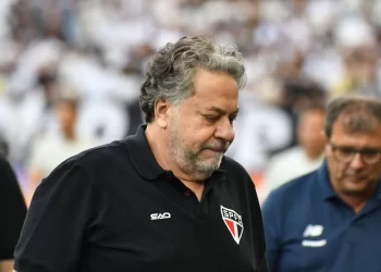Julio Casares renuncia ao cargo de presidente do São Paulo