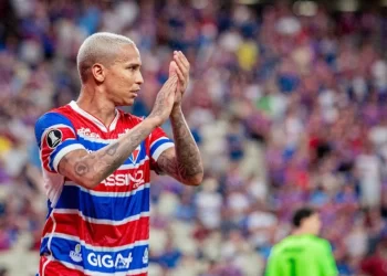 Deyverson acerta a rescisão de contrato com o Fortaleza; veja detalhes