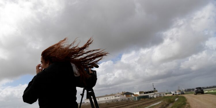 Vento continua no litoral e nas terras altas. Conheça a previsão meteorológica para este sábado