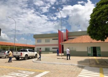 Jaru: IFRO abre vagas para professor substituto; salário pode chegar a R$ 8 mil