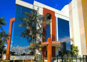 TCE acata representação e intima prefeito sobre licitação de R$ 651 mil para sistemas de TI