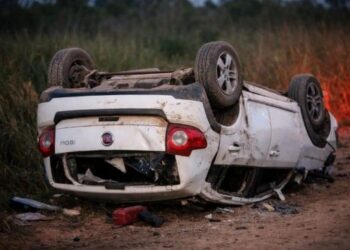 Tragédia: Capotamento mata criança de 11 anos durante viagem para Costa Marques; família transportava homem baleado após discussão